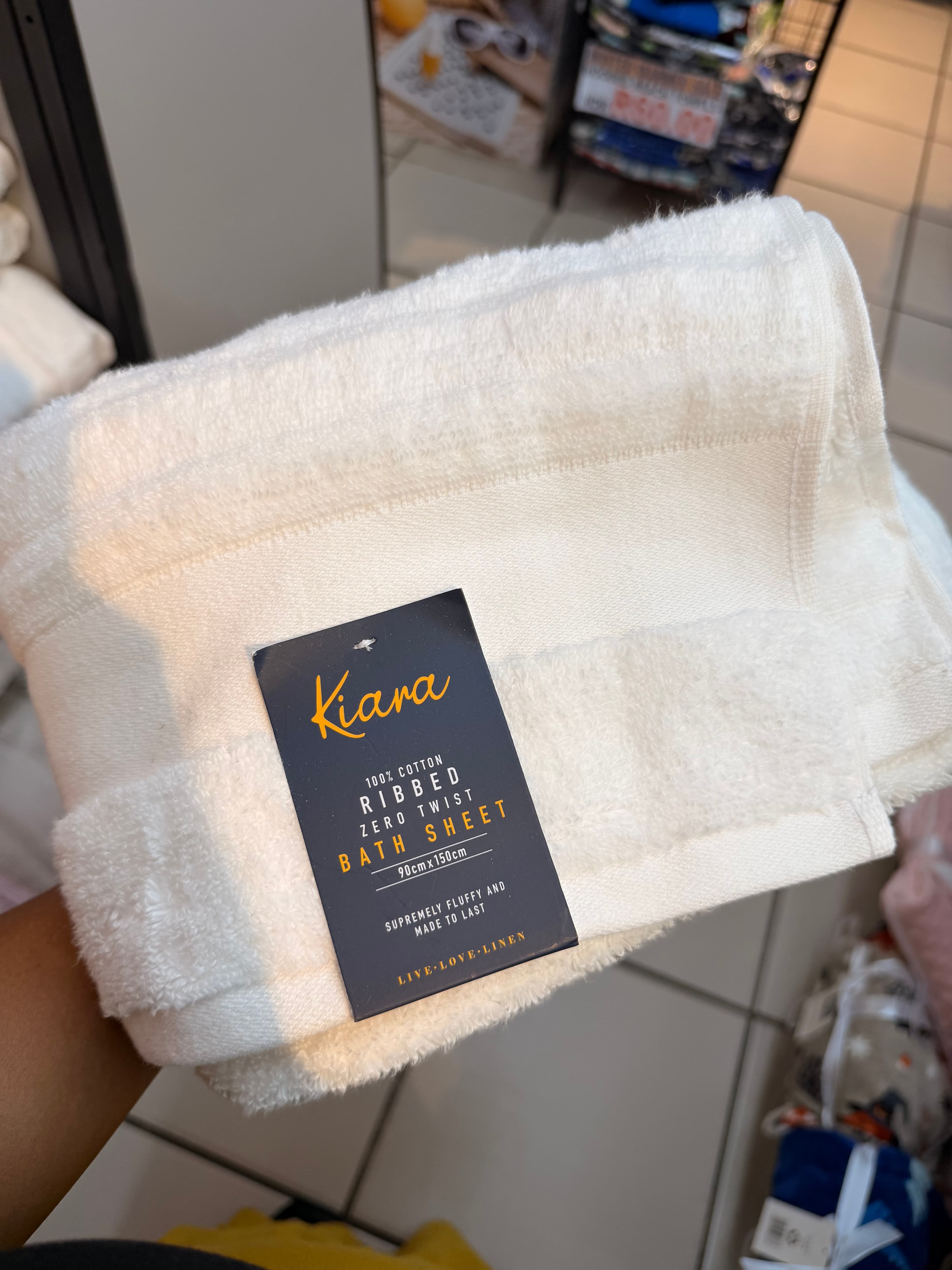 Kiara White Bath Towel 90cm x 150cm